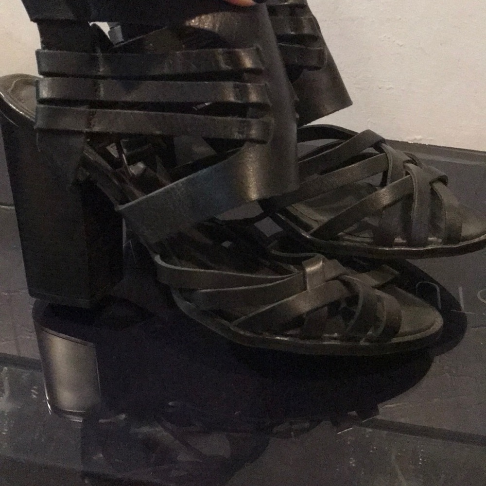 Steve Madden size 10 black leather